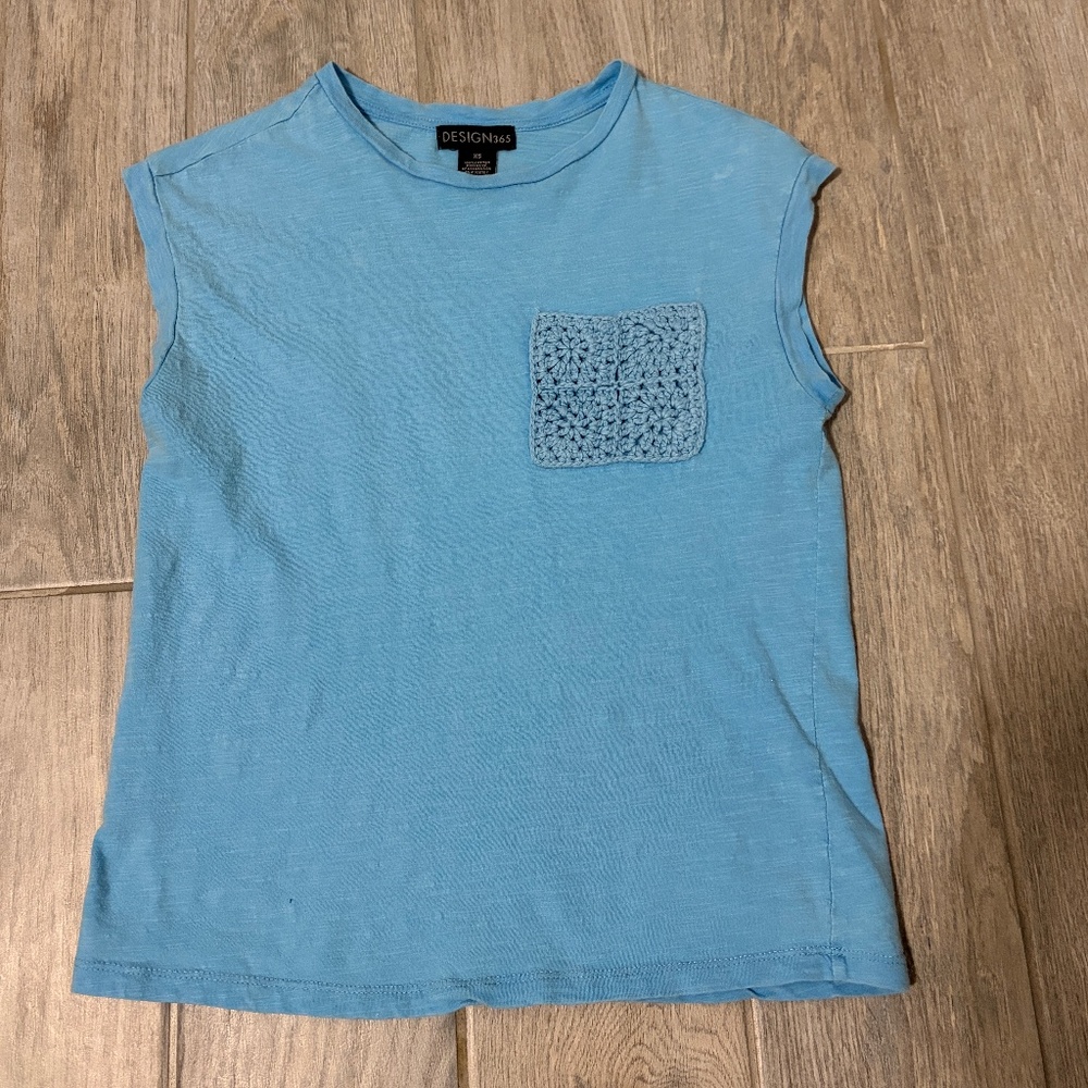 Women's Design 365 Turquoise Sleeveless w/Crochet Pocket - XS